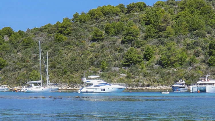 Croatia Sailing trip: Bay Vodenjak Island Ist