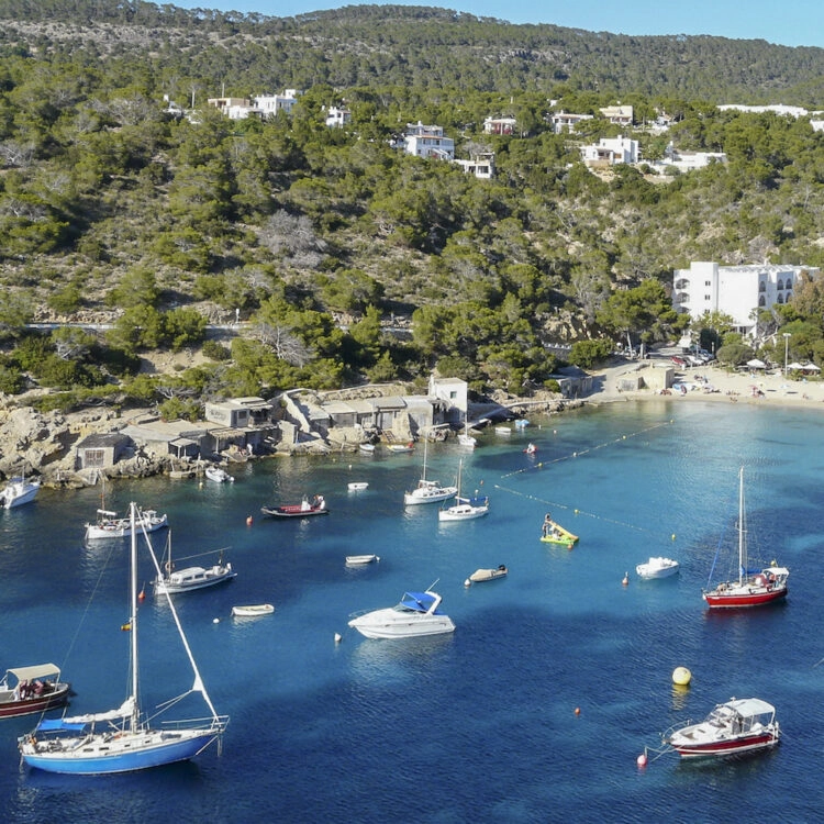 Ibiza - small, rich and beautiful: Cala Vadella