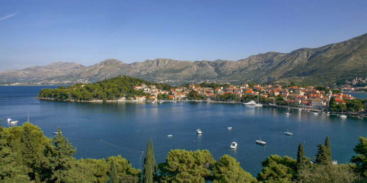 Cruise South Dalmatia with yacht: Cavtat
