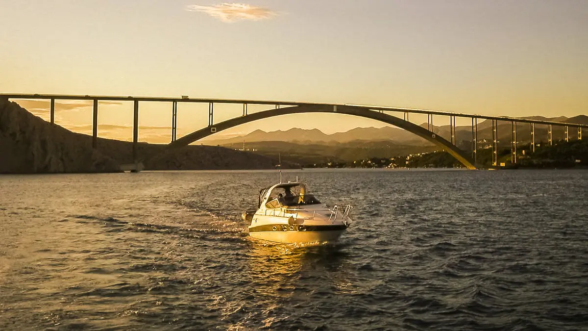 Fotomotiv: Die Brücke zur Insel Krk