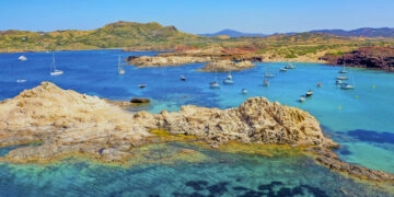 Menorca area - cruise around the island: Cala Pregonda bathing bay