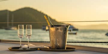 The first time as a guest on a sailing yacht - Ten tips for landlubbers
