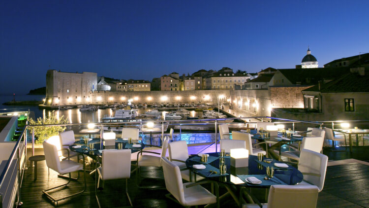 Strerne Restaurant: Restaurant 360 | Terrace | Dubrovnik | Kroa