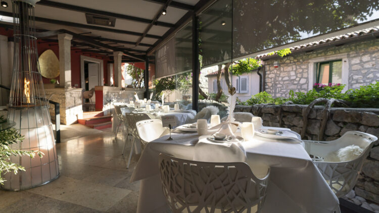 Strerne Restaurant: Monte | Terrace | Dubrovnik | Croatia | Ro