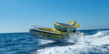 SeaHelp rescue boat: Axopar 28 Cabin