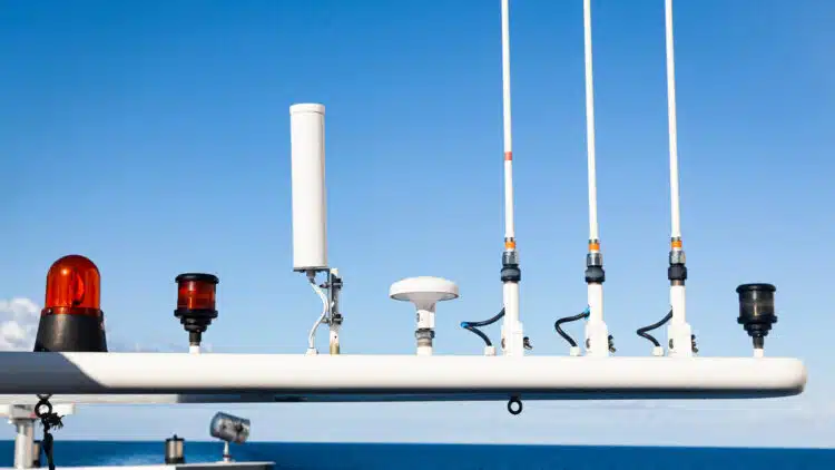 VHF radio (marine radio) on yachts: new digital data exchange system VDES is coming