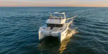 The Moorings: Catamaran yacht charter in Dubrovnik: Powercats type 403PC