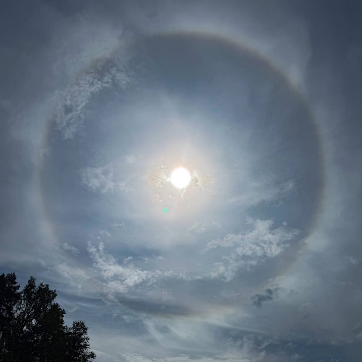 HALO - Ring um die Sonne
