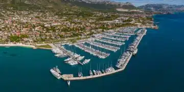 Kroatien: Hafenfeuer ausgefallen bei Kaštela und Bakarac