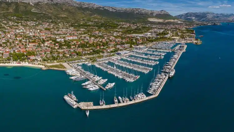 Kroatien: Hafenfeuer ausgefallen bei Kaštela und Bakarac