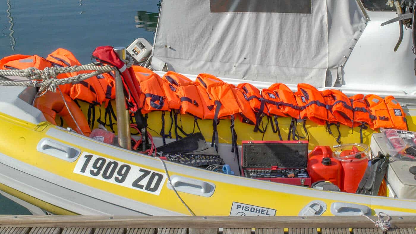 Equipo de todos los botes de emergencia SeaHelp - transporte de personas